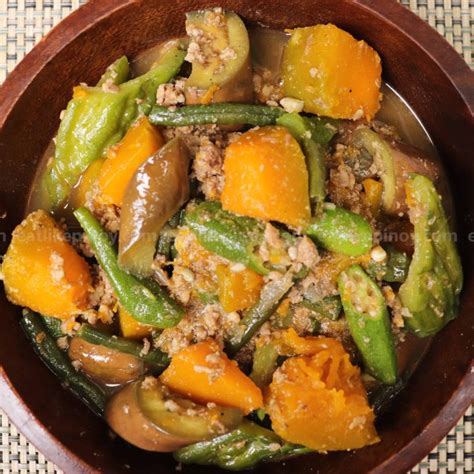 How To Cook The Best Pinakbet .